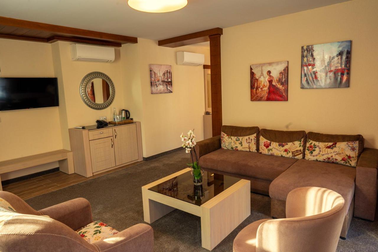 Boutique Hotel Provence Бутик Хотел Прованс Petricz Zewnętrze zdjęcie