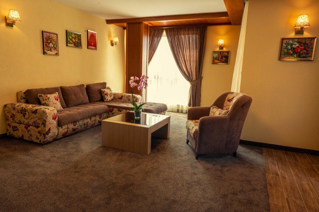 Boutique Hotel Provence Бутик Хотел Прованс Petricz Zewnętrze zdjęcie