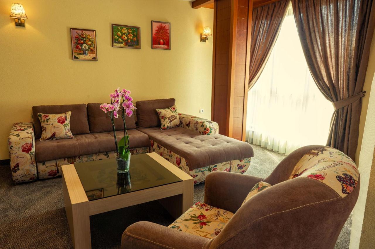 Boutique Hotel Provence Бутик Хотел Прованс Petricz Zewnętrze zdjęcie